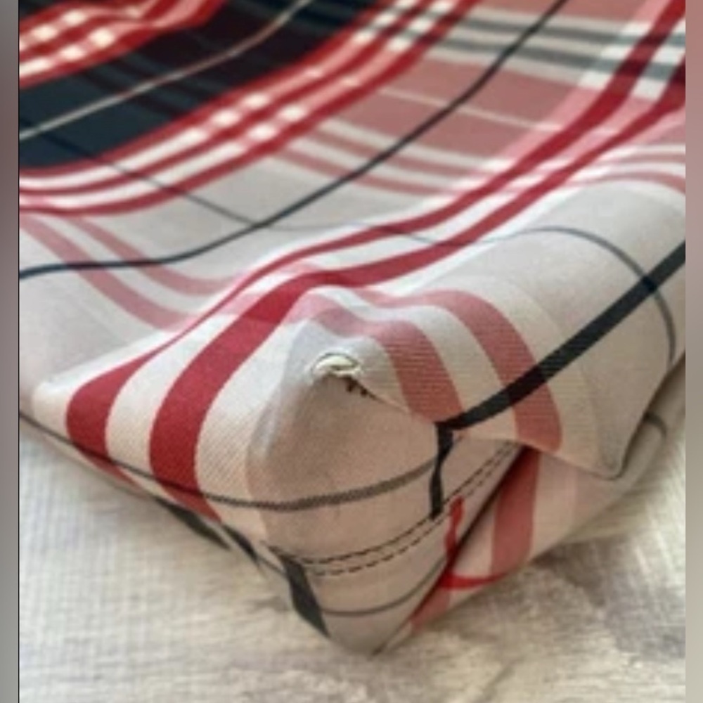 Vintage Burberry Nova Check Red Canvas Tote Bag - Picture 5 of 14